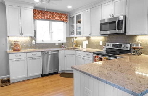Aquebogue House | Spectacular Family Home on the Peconic Bay with Magnificent Water Views