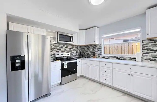 Port Tampa City House | Spectacular house near the beach 4BD/2BAn