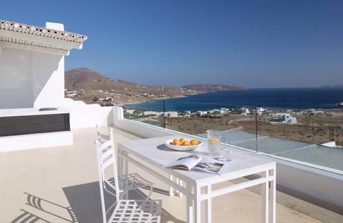 Kalafatis Villa | Spectacular Kalafatis Villa | 8 Bedrooms | Villa Vibhu | Private Jacuzzis &.