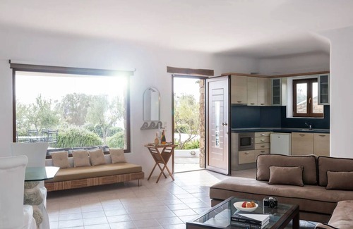 Kalafatis Villa | Spectacular Kalafatis Villa | 5 Bedrooms | Villa Vibhu | Private Jacuzzis &.