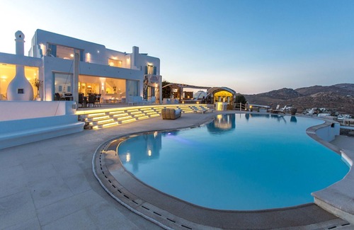 Kalafatis Villa | Spectacular Kalafatis Villa | 5 Bedrooms | Villa Vibhu | Private Jacuzzis &.