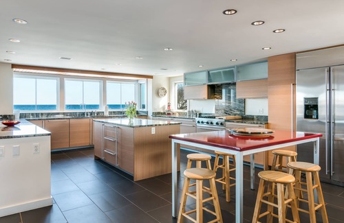 Rockport House | Spectacular, luxury waterfront property directly overlooking Sandy Bay.