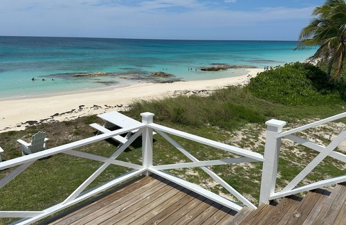 Great Guana Cay House | SPECTACULAR NEW 4-BR, 3-BA on the BEST BEACH! - King Beds- 10% off weekly rental