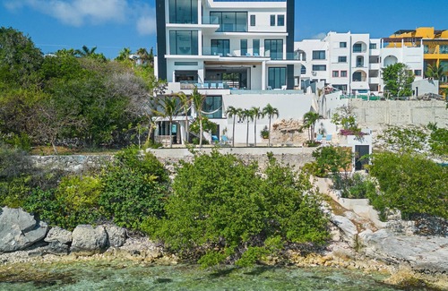 Isla Mujeres Villa | Spectacular New Oceanfront Villa