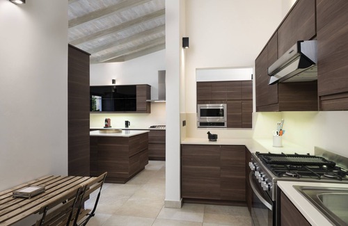 Los Lagos House | Spectacular new villa 2 minutes walking distance to Minitas Beach