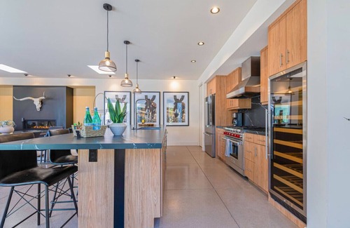 Racquet Club West House | Spectacular Resort-Style Oasis