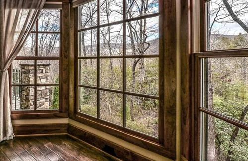 Marietta House | Spectacular Secluded 6 Bedroom Luxury Mountain Property