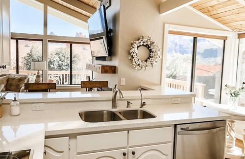 Uptown Sedona House | Spectacular Sedona, Sunrise to Sunset!