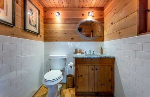 Litchfield House | Spectacular Silo House on Litchfield Hills Estate