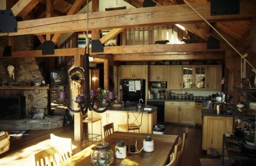 Etlan House | Spectacular Spirit Dancer 4 bedrooms, 1 den w/bed, Luxurious on 60 private acres