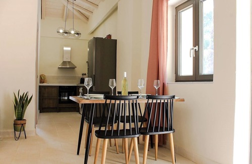 Agni Villa | Spectacular two-bedroom villa near Agni beach