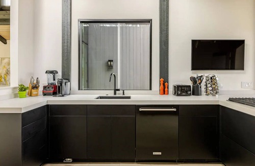 Carmel Point House | Spectacular ultra modern 3 bedroom + 3.5 bath