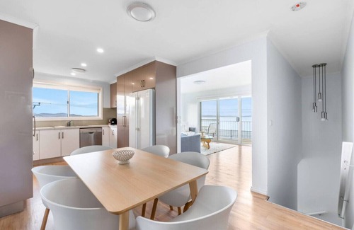 Sandy Bay Apartment | Spectacular View Modern Comfort