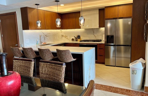 South Hotel Zone Condo | Spectacular View! Oceanfront Condo at the Grand Venetian