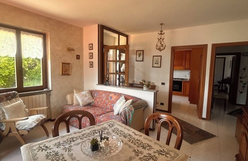 San Siro Apartment | Spectacular views of Lake Como. Peace and tranquility. Private parking