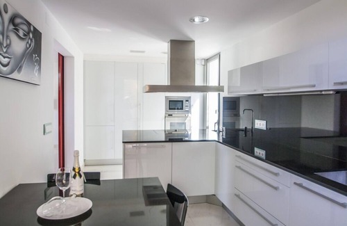 Canet de Mar Ski Chalet | Spectacular villa with wonderful panoramic views of the sea.