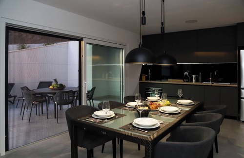 Podstrana Villa | Spectacular villa X with heated pool overlooking Split and sea