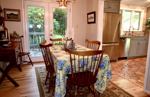 Roseland Cottage | Spectacular Waterfront Retreat on Piney River in the Blue Ridge Mountains.