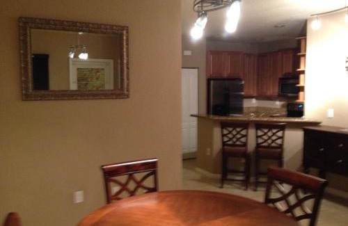 Naranja House | Speedway Blvd Townhouse