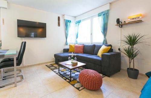 Engelberg Apartment | Spirit Apartments - Studio 1 und 2 - Küche - Parkplatz