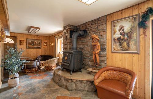 Grand Lake Hotel | Spirit Lake Lodge