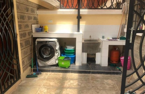 Athi River Villa | Splendid 4-Bedroom with A Pool