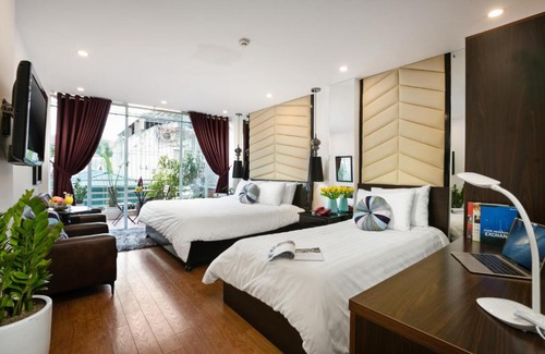 Hang Trong Hotel | Splendid Holiday Hotel