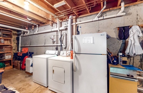 Katama House | Split-Level, Family-Friendly Home w/a Rear Deck, Gas Grill, Free WiFi, & W/D