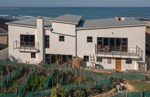 L'Agulhas House | Spookdraai B&B