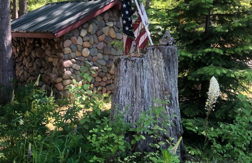 Columbia Falls Cabin | Spoon Lake Front Unit Just Outside Glacier National Park