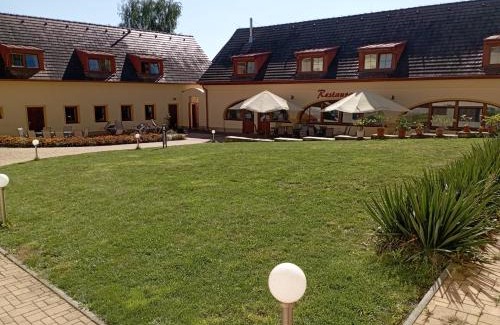 Cheb House | Sport - Relax Buky