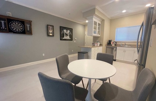 Santa Clara Condo | Sports Themed 2bedApt w BEST location fully stocked 2 parking