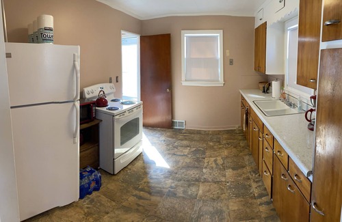 Webster House | Sportsman's Country Lodge: The Fish House