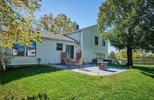 Plato Center House | Sprawling Private Pond View Home