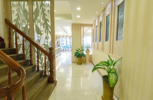 Fengshan District Hotel | Spring Art Hotel