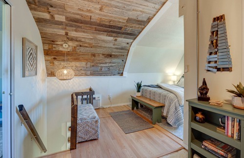 Spring Branch Cabin | Spring Branch Vacation Rental w/ Hot Tub & Pool!