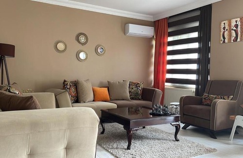 Trabzon Apartment | Spring living