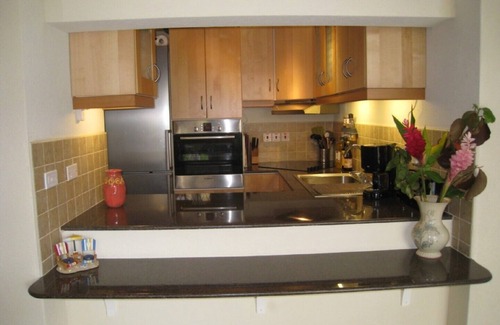Blue Waters Apartment | Springcourt- N 5 Upscale Holiday rental with pool close to golf club