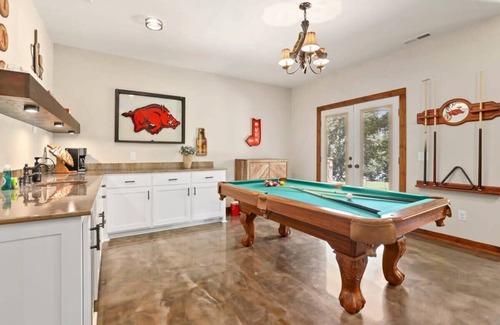 Springdale House | Springdale Lake Home | Perfect for Groups