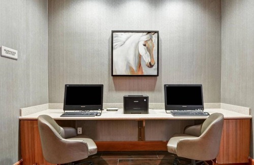 Fitzsimons House | SpringHill Suites by Marriott Anschutz Medical Campus