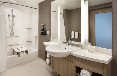Hampton Hotel | SpringHill Suites by Marriott Hampton Portsmouth
