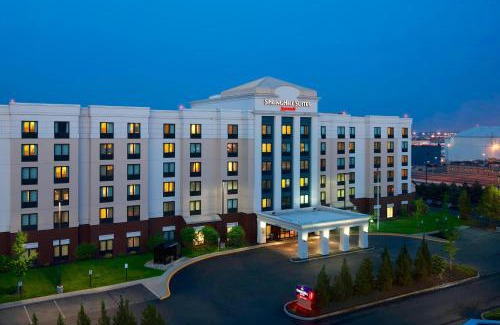 Newark Hotel | SpringHill Suites by Marriott Newark International Airport
