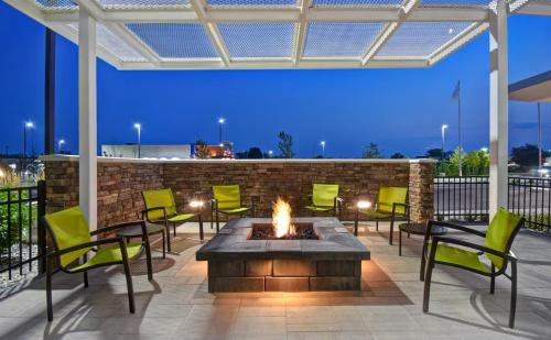 Holland Hotel | SpringHill Suites Holland