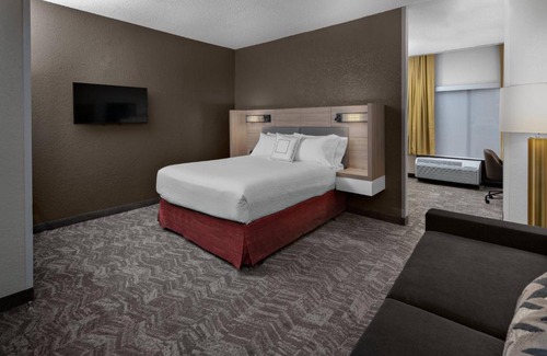 Southeast Houston Hotel | SpringHill Suites Houston Hobby Airport