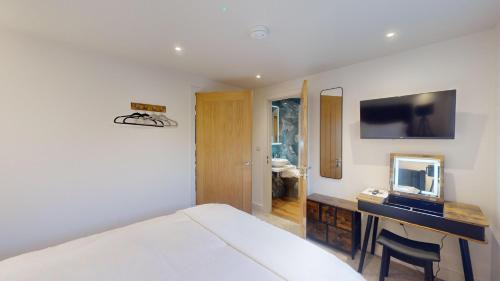 Dronfield House | Springwood Barn No2 Merlyn