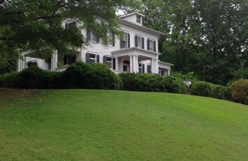 Anniston Bed & Breakfast | Springwood Inn
