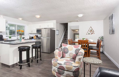 Grande Prairie House | Spruce Springsteen Suite
