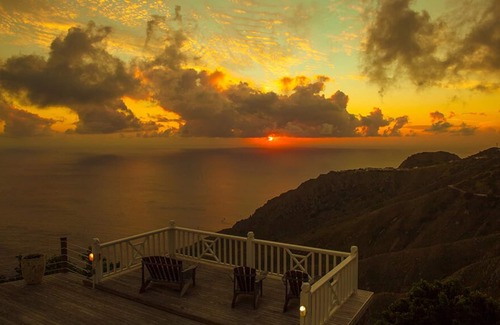 Windward Side Villa | Spyglass is a Private Villa With 360 View Near Windwardside.