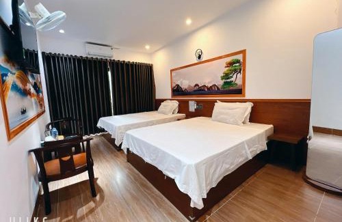 Bac Ha Bed & Breakfast | square Homestay & coffee