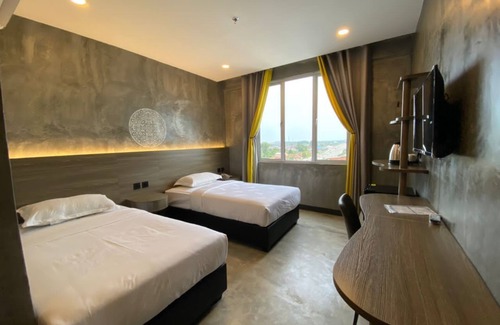 Kampung Permatang Tok Mamat Hotel | Sri Indar Hotel & Suites